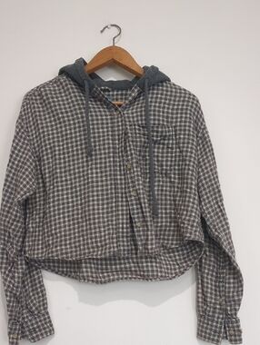 American Eagle Outfitters Grey and Cream Plaid Hooded Flannel